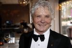 Den Haag 16 december 2019
De society lunch in hotel crown plaza . hans v Hemert met zijn vriendin