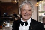 Den Haag 16 december 2019
De society lunch in hotel crown plaza . hans v Hemert met zijn vriendin
