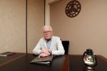 Leidschendam 11 december 2019
Henk de Gier in zijn praktijk/huis