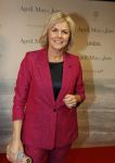 Amsterdam 16 december 2019
Premiere April may June in het deLamar theater met oa in de hoofdrollen Linda de Mol Elise Schaap en Tjitske Reidinga. Irene Moors kwam met een goede vriend