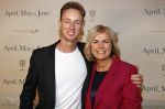 Amsterdam 16 december 2019
Premiere April may June in het deLamar theater met oa in de hoofdrollen Linda de Mol Elise Schaap en Tjitske Reidinga. Irene Moors kwam met een goede vriend