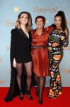 Amsterdam 9 december 2019
Premiere huisvrouwen bestaan niet deel II in tuschinski. Jelka v Houten Loes Luca en Eva v d Wijdeven