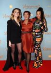 Amsterdam 9 december 2019
Premiere huisvrouwen bestaan niet deel II in tuschinski. Jelka v Houten Loes Luca en Eva v d Wijdeven