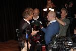 Hilversum 9 december 2019
Bekendmaking omroepman van nhet jaar 2019
DE winnaar van vorig jaar Beau v Erven Dorens reikt de prijs uit aan Jeroen Pauw die dit jaar gewonnen heeft.