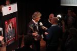 Hilversum 9 december 2019
Bekendmaking omroepman van nhet jaar 2019
DE winnaar van vorig jaar Beau v Erven Dorens reikt de prijs uit aan Jeroen Pauw die dit jaar gewonnen heeft.