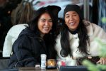 Amsterdam 14 december 2019
Joelle Gullit met een vriendin op de cornelis schuytstraat