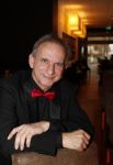 Den Haag 16 december 2019
De society lunch in hotel crown plaza . Johan Vlemmix kwam met een vriendin
