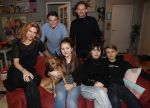 Amsterdam 12 december 2019
Presentatie nieuwe cast GTST Tamara Brinkman, Johnny Kraaijkamp jr. met hond Dolly, Noa Zwan, Cas Jansen, Sophie Bouquet en Tommy van Lent Bertrie Wierenga en Ferri Somogyi