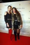 Amsterdam 16 december 2019
Premiere April may June in het deLamar theater met oa in de hoofdrollen Linda de Mol Elise Schaap en Tjitske Reidinga. Loiza lamers kwam met een vriendin
