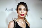 Amsterdam 16 december 2019
Premiere April may June in het deLamar theater met oa in de hoofdrollen Linda de Mol Elise Schaap en Tjitske Reidinga. Loiza lamers kwam met een vriendin