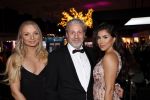 Amsterdam 12 december 2019
Luxury fair LXRY in de rai.Mark Teurlings met twee dames