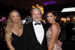 Amsterdam 12 december 2019
Luxury fair LXRY in de rai.Mark Teurlings met twee dames