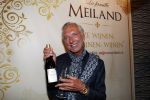 Noordwijk 13 decemnber 2019
Martien Meiland, moeder Erica, dochter Maxime, kleindochter Claire en dochter Montana tijdens de presentatie van de nieuwe wijncollectie van de familie Meiland. De bekende tv-familie brengt drie wijnen uit, onder de naam La Famille Meiland