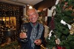 Noordwijk 13 decemnber 2019
Martien Meiland, moeder Erica, dochter Maxime, kleindochter Claire en dochter Montana tijdens de presentatie van de nieuwe wijncollectie van de familie Meiland. De bekende tv-familie brengt drie wijnen uit, onder de naam La Famille Meiland