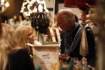 Noordwijk 13 decemnber 2019
Martien Meiland, moeder Erica, dochter Maxime, kleindochter Claire en dochter Montana tijdens de presentatie van de nieuwe wijncollectie van de familie Meiland. De bekende tv-familie brengt drie wijnen uit, onder de naam La Famille Meiland. Martien met Patricia Paay