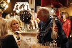 Noordwijk 13 decemnber 2019
Martien Meiland, moeder Erica, dochter Maxime, kleindochter Claire en dochter Montana tijdens de presentatie van de nieuwe wijncollectie van de familie Meiland. De bekende tv-familie brengt drie wijnen uit, onder de naam La Famille Meiland. Martien met Patricia Paay