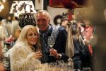Noordwijk 13 decemnber 2019
Martien Meiland, moeder Erica, dochter Maxime, kleindochter Claire en dochter Montana tijdens de presentatie van de nieuwe wijncollectie van de familie Meiland. De bekende tv-familie brengt drie wijnen uit, onder de naam La Famille Meiland. Martien met Patricia Paay