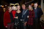 Noordwijk 13 decemnber 2019
Martien Meiland, moeder Erica, dochter Maxime, kleindochter Claire en dochter Montana tijdens de presentatie van de nieuwe wijncollectie van de familie Meiland. De bekende tv-familie brengt drie wijnen uit, onder de naam La Famille Meiland