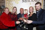 Noordwijk 13 decemnber 2019
Martien Meiland, moeder Erica, dochter Maxime, kleindochter Claire en dochter Montana tijdens de presentatie van de nieuwe wijncollectie van de familie Meiland. De bekende tv-familie brengt drie wijnen uit, onder de naam La Famille Meiland