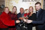 Noordwijk 13 decemnber 2019
Martien Meiland, moeder Erica, dochter Maxime, kleindochter Claire en dochter Montana tijdens de presentatie van de nieuwe wijncollectie van de familie Meiland. De bekende tv-familie brengt drie wijnen uit, onder de naam La Famille Meiland