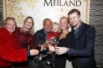 Noordwijk 13 decemnber 2019
Martien Meiland, moeder Erica, dochter Maxime, kleindochter Claire en dochter Montana tijdens de presentatie van de nieuwe wijncollectie van de familie Meiland. De bekende tv-familie brengt drie wijnen uit, onder de naam La Famille Meiland