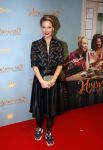 Amsterdam 9 december 2019
Premiere huisvrouwen bestaan niet deel II in tuschinski. Melissa Drost