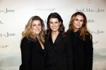 Amsterdam 16 december 2019
Premiere April may June in het deLamar theater met oa in de hoofdrollen Linda de Mol Elise Schaap en Tjitske Reidinga. Merel Westrik kwam met haar zus en een vriendin