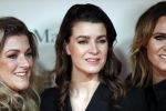 Amsterdam 16 december 2019
Premiere April may June in het deLamar theater met oa in de hoofdrollen Linda de Mol Elise Schaap en Tjitske Reidinga. Merel Westrik kwam met haar zus en een vriendin