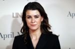 Amsterdam 16 december 2019
Premiere April may June in het deLamar theater met oa in de hoofdrollen Linda de Mol Elise Schaap en Tjitske Reidinga. Merel Westrik kwam met haar zus en een vriendin