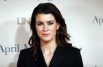 Amsterdam 16 december 2019
Premiere April may June in het deLamar theater met oa in de hoofdrollen Linda de Mol Elise Schaap en Tjitske Reidinga. Merel Westrik kwam met haar zus en een vriendin