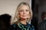 Amsterdam 16 december 2019
Premiere April may June in het deLamar theater met oa in de hoofdrollen Linda de Mol Elise Schaap en Tjitske Reidinga. model