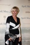 Amsterdam 16 december 2019
Premiere April may June in het deLamar theater met oa in de hoofdrollen Linda de Mol Elise Schaap en Tjitske Reidinga. Monique des Bouvrie