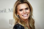 Amsterdam 16 december 2019
Premiere April may June in het deLamar theater met oa in de hoofdrollen Linda de Mol Elise Schaap en Tjitske Reidinga. Nicolette v dam