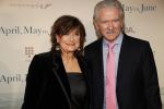 Amsterdam 16 december 2019
Premiere April may June in het deLamar theater met oa in de hoofdrollen Linda de Mol Elise Schaap en Tjitske Reidinga. Olga Zuiderhoek en Patrick Duffy