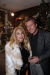 Noordwijk 13 decemnber 2019
Martien Meiland, moeder Erica, dochter Maxime, kleindochter Claire en dochter Montana tijdens de presentatie van de nieuwe wijncollectie van de familie Meiland. De bekende tv-familie brengt drie wijnen uit, onder de naam La Famille Meiland. Patricia Paay kwam met haar man Robert Hinfelaar