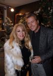 Noordwijk 13 decemnber 2019
Martien Meiland, moeder Erica, dochter Maxime, kleindochter Claire en dochter Montana tijdens de presentatie van de nieuwe wijncollectie van de familie Meiland. De bekende tv-familie brengt drie wijnen uit, onder de naam La Famille Meiland. Patricia Paay kwam met haar man Robert Hinfelaar