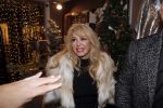 Noordwijk 13 decemnber 2019
Martien Meiland, moeder Erica, dochter Maxime, kleindochter Claire en dochter Montana tijdens de presentatie van de nieuwe wijncollectie van de familie Meiland. De bekende tv-familie brengt drie wijnen uit, onder de naam La Famille Meiland. Patricia Paay kwam met haar man Robert Hinfelaar