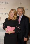 Amsterdam 16 december 2019
Premiere April may June in het deLamar theater met oa in de hoofdrollen Linda de Mol Elise Schaap en Tjitske Reidinga. Patrick Duffy