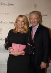 Amsterdam 16 december 2019
Premiere April may June in het deLamar theater met oa in de hoofdrollen Linda de Mol Elise Schaap en Tjitske Reidinga. Patrick Duffy