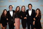 Amsterdam 9 december 2019
Premiere huisvrouwen bestaan niet deel II in tuschinski. Rick Engelkes met zijn vriendin Marie Claire Noorlander en hun kinderen