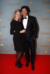 Amsterdam 9 december 2019
Premiere huisvrouwen bestaan niet deel II in tuschinski. Rick Engelkes met zijn vriendin Marie Claire Noorlander en hun kinderen