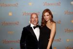Amsterdam 9 december 2019
Premiere huisvrouwen bestaan niet deel II in tuschinski.
Rob Kamphues met zijn nieuwe vriendin Anne Arendshorst