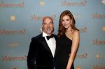 Amsterdam 9 december 2019
Premiere huisvrouwen bestaan niet deel II in tuschinski.
Rob Kamphues met zijn nieuwe vriendin Anne Arendshorst
