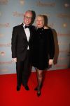 Amsterdam 9 december 2019
Premiere huisvrouwen bestaan niet deel II in tuschinski. Rudolph v Veen met vrouw