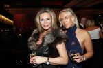 Amsterdam 12 december 2019
Luxury fair LXRY in de rai. Sandra Masmeijer met dochter en schoonzoon