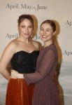 Amsterdam 16 december 2019
Premiere April may June in het deLamar theater met oa in de hoofdrollen Linda de Mol Elise Schaap en Tjitske Reidinga. Sarah Chronis en Sigrid ten Napel