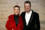 Amsterdam 16 december 2019
Premiere April may June in het deLamar theater met oa in de hoofdrollen Linda de Mol Elise Schaap en Tjitske Reidinga. Saskia Noort kwam met Jan Heemskerk