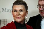 Amsterdam 16 december 2019
Premiere April may June in het deLamar theater met oa in de hoofdrollen Linda de Mol Elise Schaap en Tjitske Reidinga. Saskia Noort kwam met Jan Heemskerk
