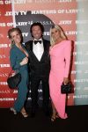 Amsterdam 12 december 2019
Luxury fair LXRY in de rai. Peter v Merksteijn met vrouw en dochter Stephanie