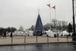 Vilnius 7 december 2019
Bonnie Horbach gaat met haar dochter tennissen. Bonnie is de Nederlandse ambassadeur in Vilnius in Litouwen . Je hebt daar de ambassade en Bonnie woont in een groot huis in het park van Vilnius.